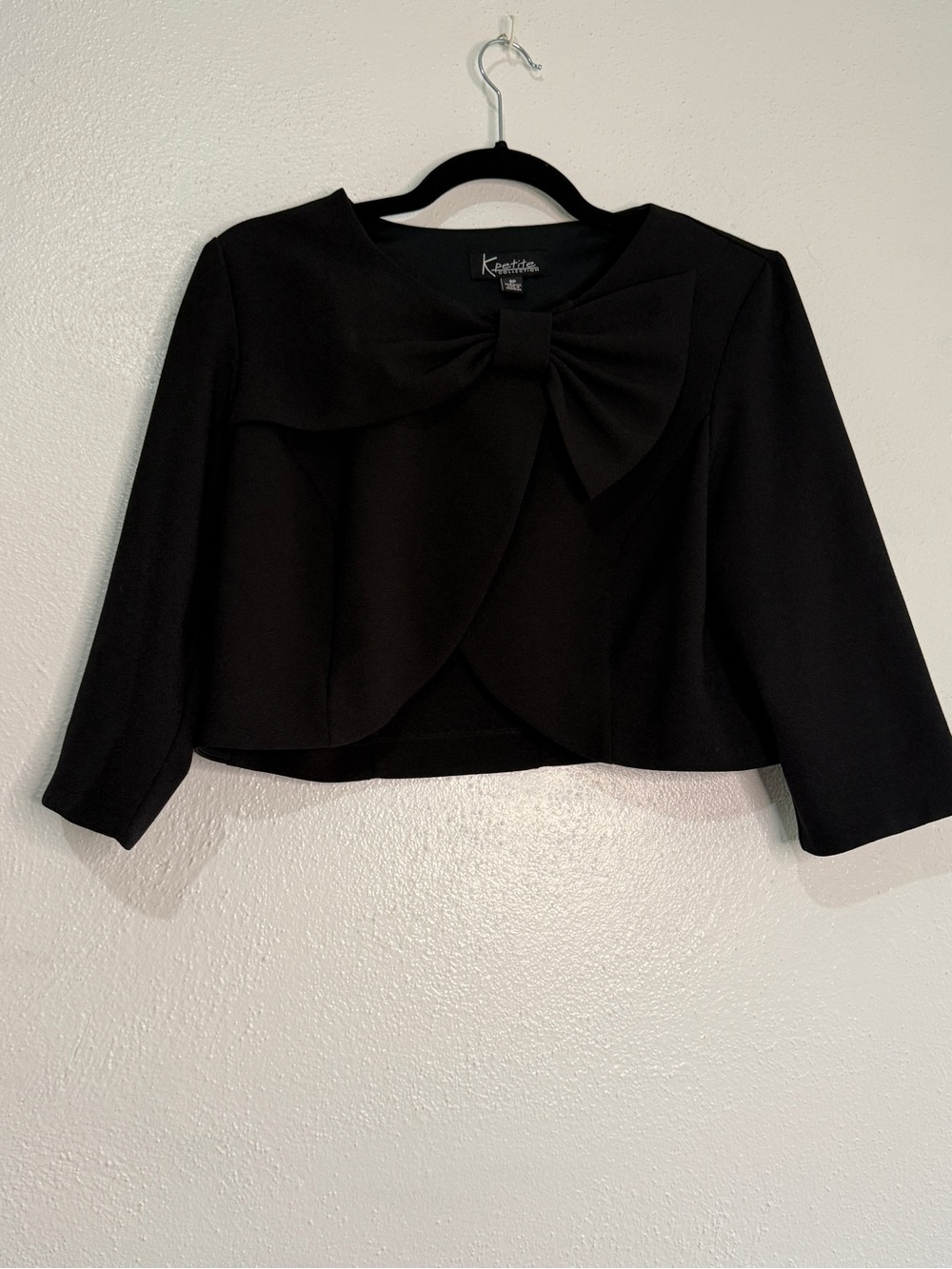 K Petite Collection Vintage Black Cropped Bow-Front Cropped Blazer. Sz 8P.